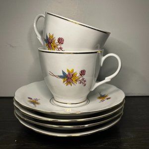 (NO chips!) Cmielow 2 Teacups & 4 Saucers Set